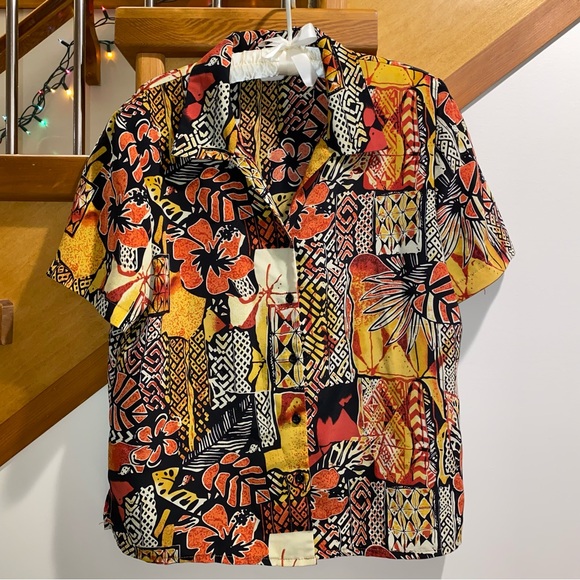 Tradition Tops - Tradition Vintage Tropical Hawaiian Button Down Shirt